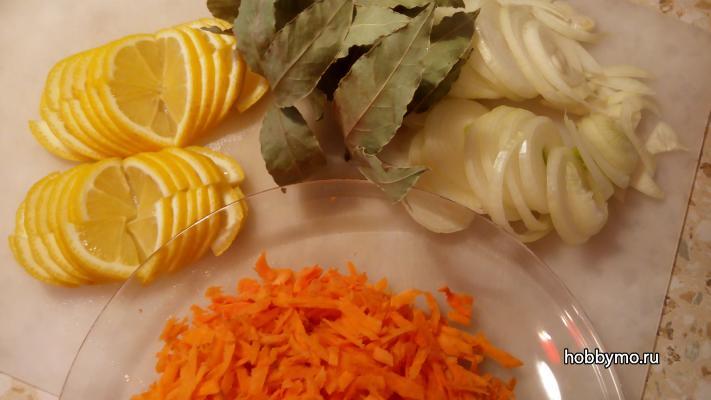 Закусочная селедка по-голландски Закусочная селедка по-голландски,,закуски,холодные закуски,селедка,как посолить селедку,рецепт соленой селедки,селедка по-голландски