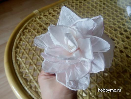 Нежные розы из бумажных салфеток Нежные розы из бумажных салфеток,,цветы из салфеток,цветы из бумаги,цветы из салфеток,розы из салфеток,цветы,розы