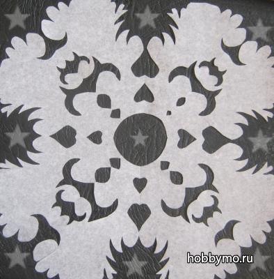 Снежинки из кальки Снежинки из кальки,,снежинки,бумага,новый год,калька,снежинки из кальки