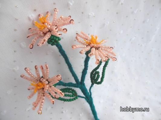 Кукушкин цвет из бисера Кукушкин цвет из бисера,,цветы из бисера,кукушкин цвет
