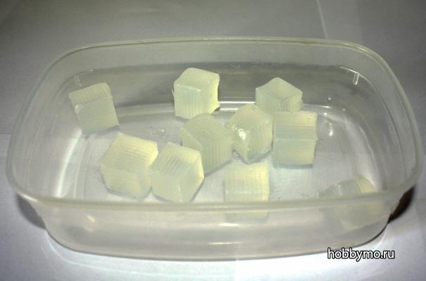 Мыло Клубничка своими руками (мастер-класс) Мыло Клубничка своими руками (мастер-класс),,подарки своими руками,мыло ручной работы,мыло для начинающих,мыло своими руками,трехслойное мыло,трехцветное мыло