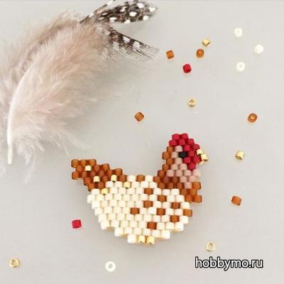 Курицы и петухи из бисера Курицы и петухи из бисера,,животные из бисера,петух из бисера,курица из бисера,фигурки из бисера