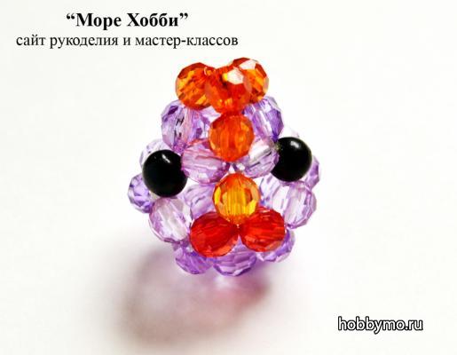 Курицы и петухи из бисера Курицы и петухи из бисера,,животные из бисера,петух из бисера,курица из бисера,фигурки из бисера