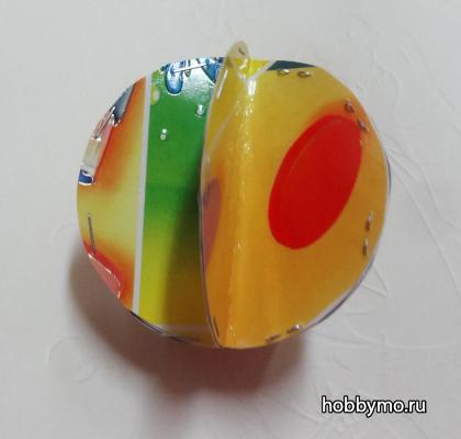 Новогодние шарики из картона своими руками Новогодние шарики из картона своими руками,,картон,из картона,новогодние шарики,шарики из бумаги,шарики из картона,елочные игрушки