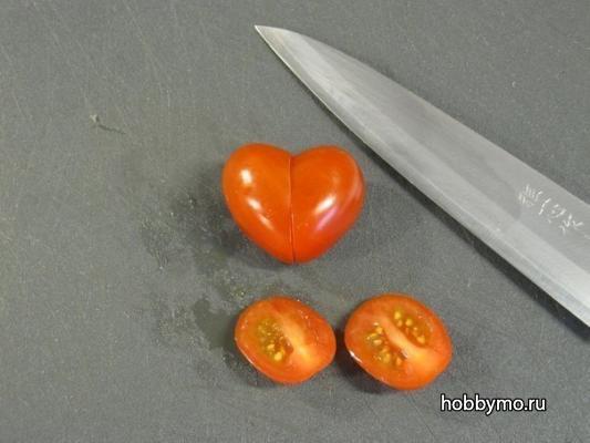 Сердце из помидора Сердце из помидора,,помидоры,кулинарный арт,день святого валентина,сердца из помидоров,сердца,первые блюда
