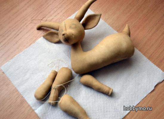 Игрушка Коза своими руками. Часть 2 Игрушка Коза своими руками. Часть 2,,символ года 2015,козы своими руками,козочки,коза,2015,новый год 2015,год козы,коза из ткани,коза своими руками,козы,животные фермы