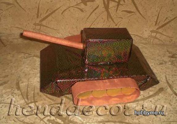 Танк из конфет. Сладкий подарок своими руками Танк из конфет. Сладкий подарок своими руками,,танки,танк из конфет,танки своими руками,из конфет,свит-дизайн,9 мая,день победы,23 февраля,день защитника отечества