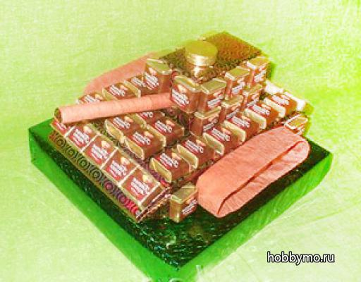 Танк из конфет. Сладкий подарок своими руками Танк из конфет. Сладкий подарок своими руками,,танки,танк из конфет,танки своими руками,из конфет,свит-дизайн,9 мая,день победы,23 февраля,день защитника отечества