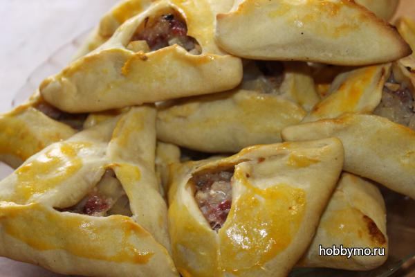 Эчпочмаки по татарски с мясом и картошкой Эчпочмаки по татарски с мясом и картошкой,,эчпочмаки,татарская кухня,эчпочмаки с мясом и картофелем,эчпочмак,пирожки с мясом,национальная кухня,выпечка