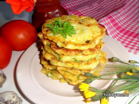 Вкусные Оладьи из кабачков с чесноком Вкусные Оладьи из кабачков с чесноком,,кабачковые оладьи,оладьи,завтрак,завтраки,завтрак из кабачков,оладьи из кабачков,кабачки,закуска