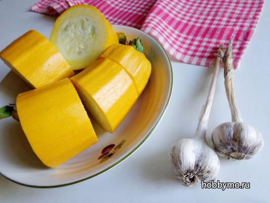 Вкусные Оладьи из кабачков с чесноком Вкусные Оладьи из кабачков с чесноком,,кабачковые оладьи,оладьи,завтрак,завтраки,завтрак из кабачков,оладьи из кабачков,кабачки,закуска