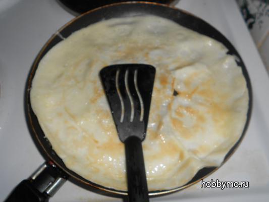 Салат с яичными блинчиками Салат с яичными блинчиками,,мясные салаты,салаты с мясом,яичные блинчики,салаты,первые блюда