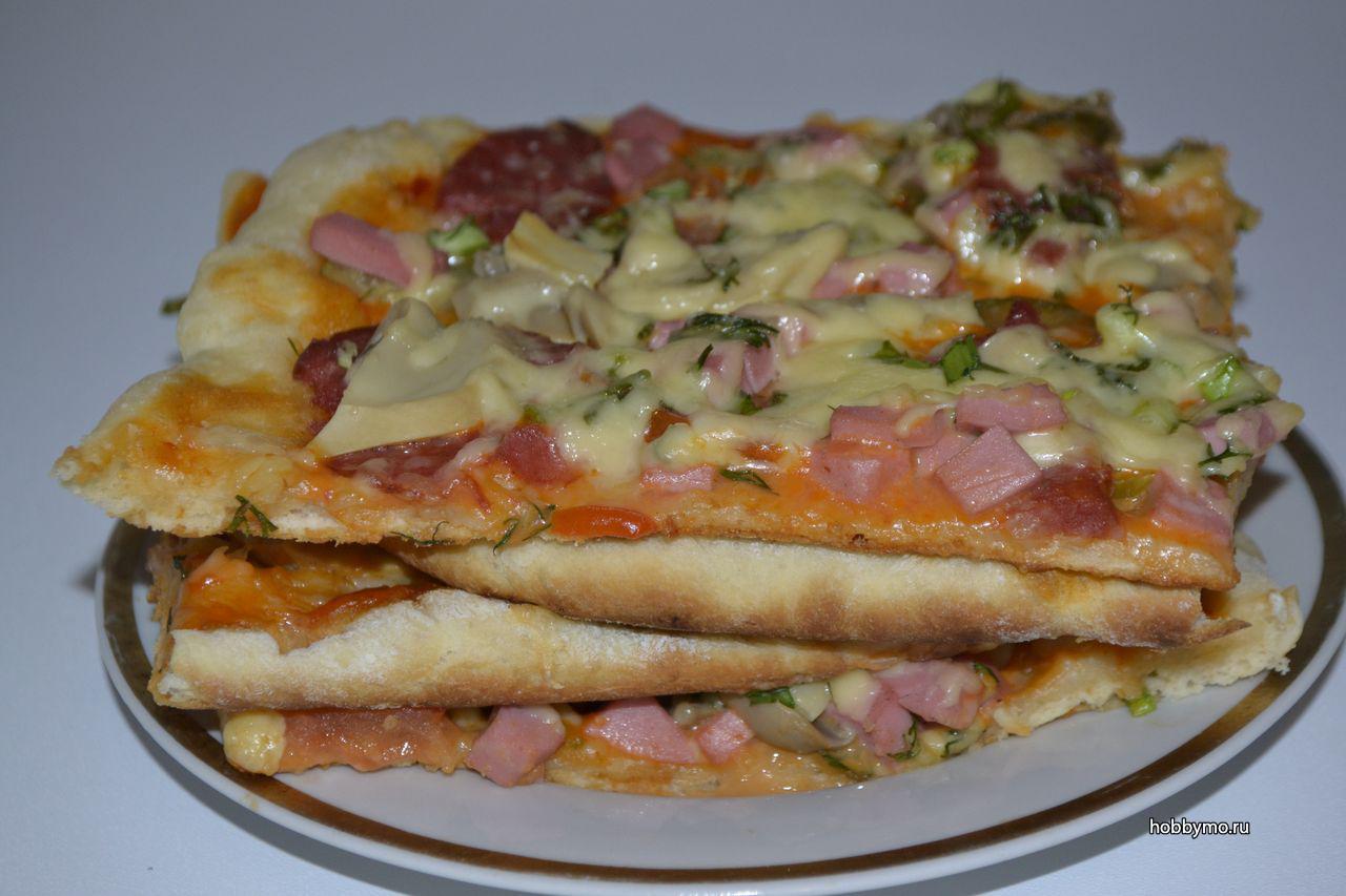 как приготовить пиццу в домашних условиях в духовке с колбасой и сыром видео фото 59