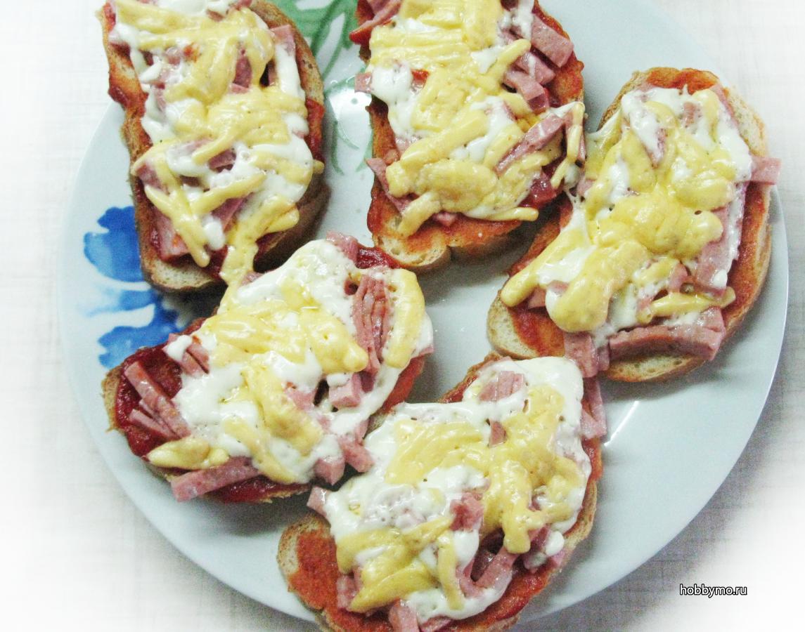Горячие бутерброды в микроволновке рецепты с фото с колбасой и сыром и